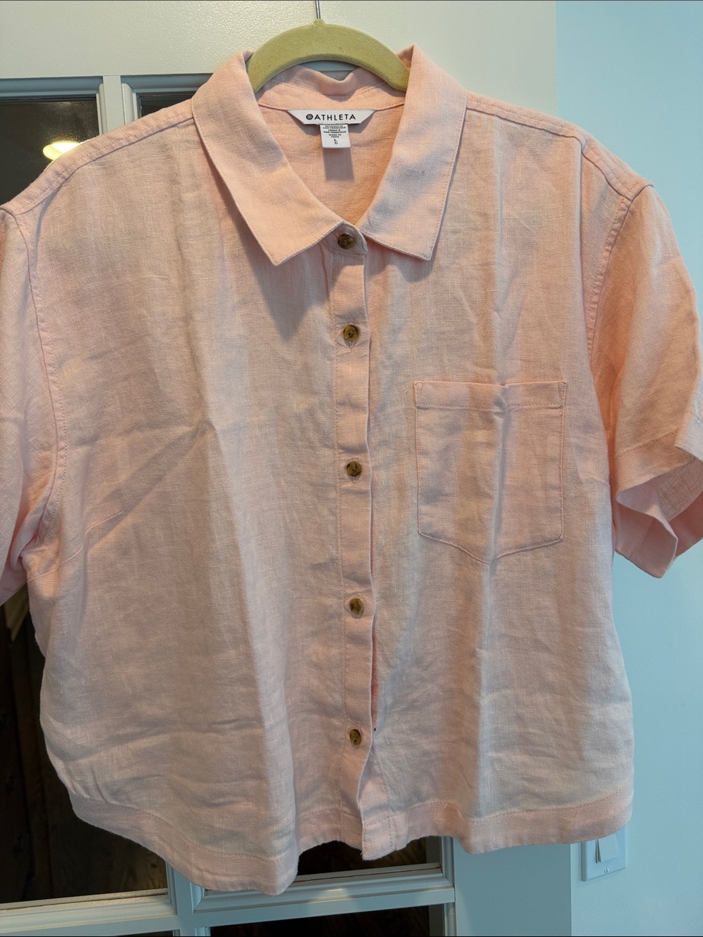 Athleta Women’s  Light Pink Short-Sleeve Button-Down Shirt